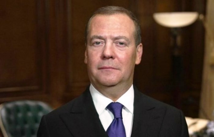 Дмитрий Медведев предложил российскую формулу мира по Украине в семи пунктах