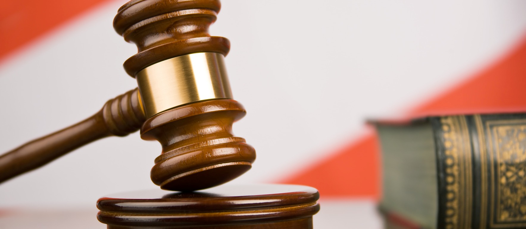 Суд вынес приговор астраханцу, забившему до смерти мать