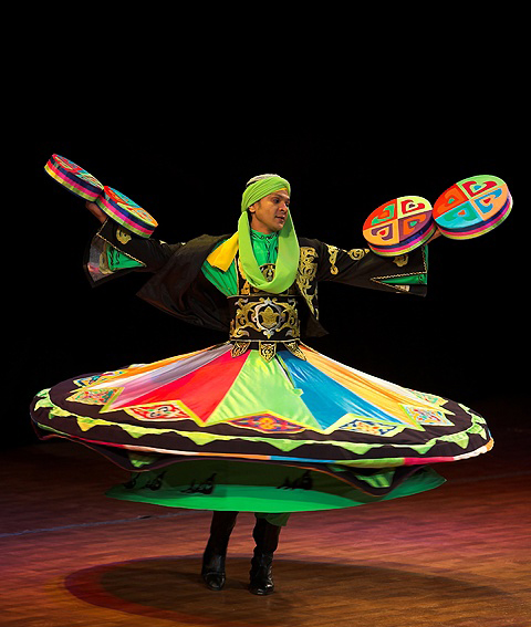 В Астрахань приедут танцоры из Египта. В десятикилограммовых юбках.