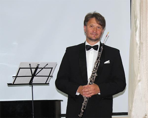 В Астрахани на благотворительном концерте выступит солист Большого театра