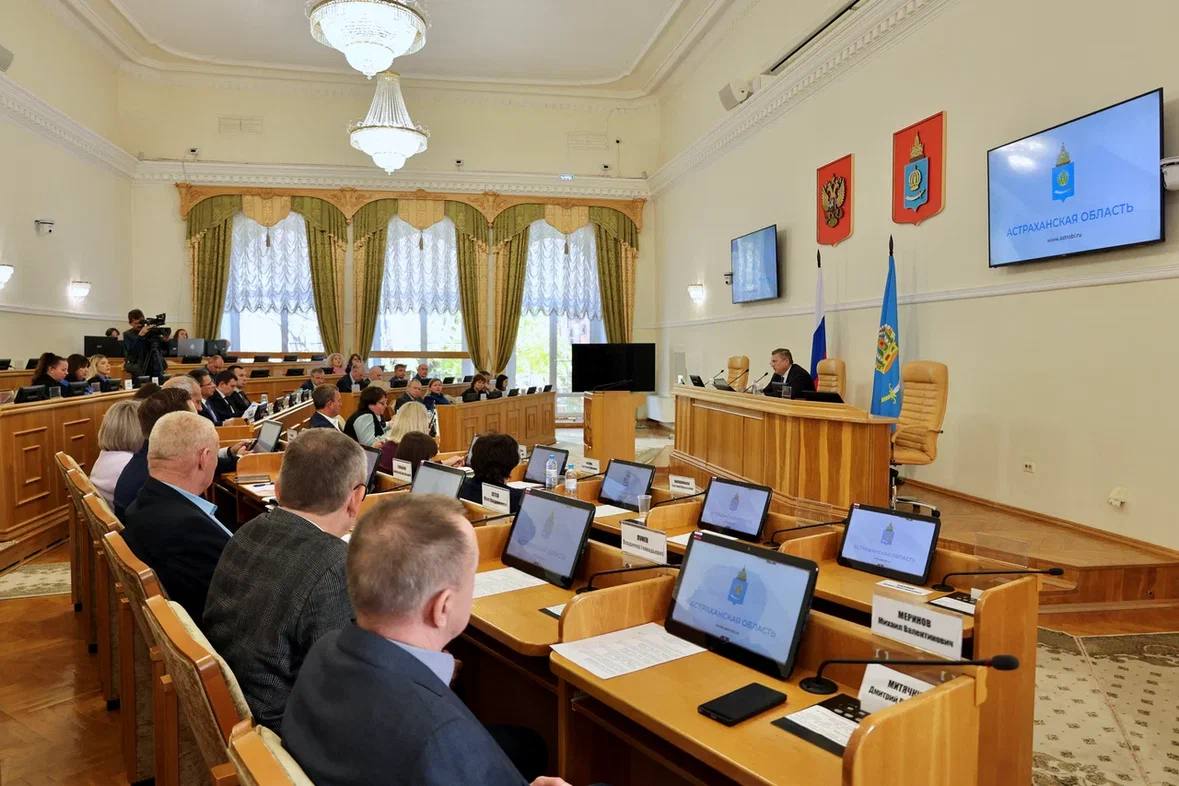 Бюджет Астраханской области остается социальным