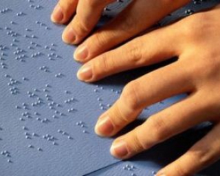 Астраханским инвалидам по зрению поставляют неработающую технику