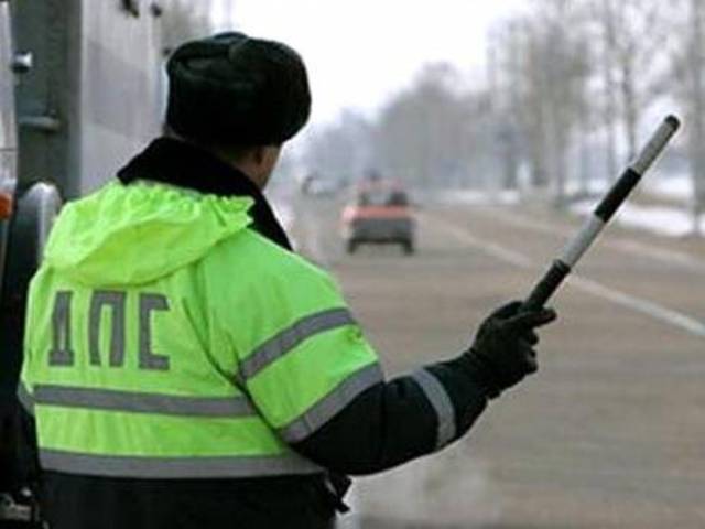 Более тысячи нарушителей поймали инспекторы ДПС на дорогах Астрахани