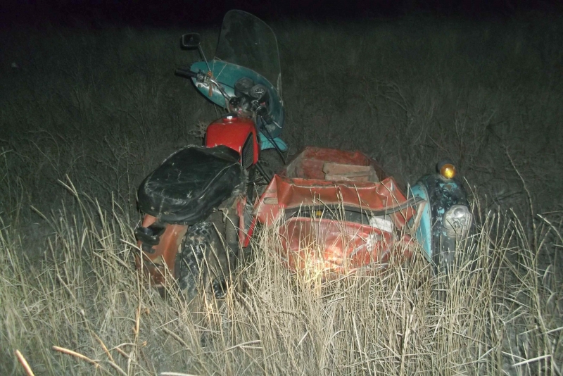 На границе Астраханской и Волгоградской областей водитель грузовика  сбил пешехода