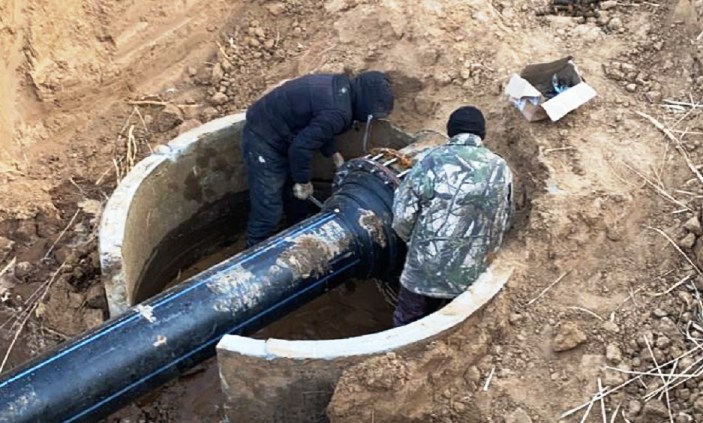 Олег Полумордвинов: Модернизацию системы водоснабжения Астрахани начали с 53 проблемных участков