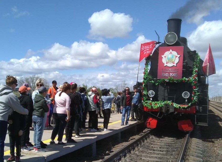 В Астрахани едет ретропоезд "Воинский эшелон"