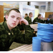 НОВЫЙ ВОЕНКОМ ПРИСТУПИЛ К РАБОТЕ.