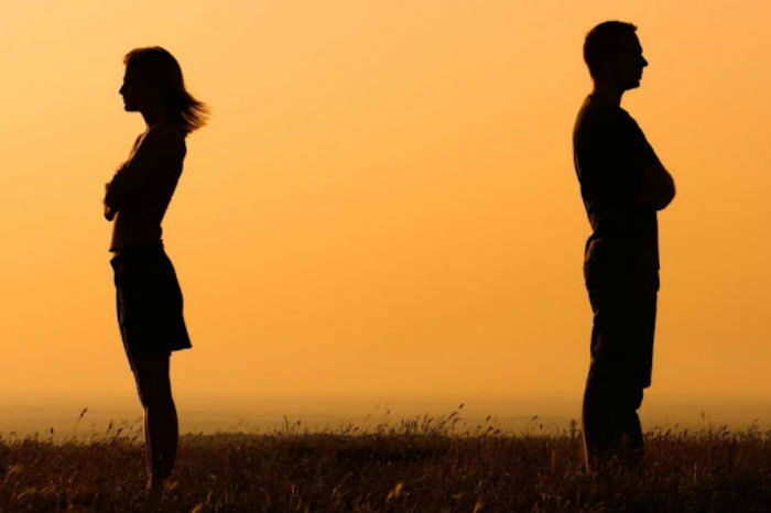 Астраханские страсти: мужчина "накосячил" перед возлюбленной и сам же страшно обиделся