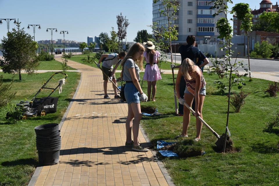 Гости из Германии откроют в Астрахани новую аллею