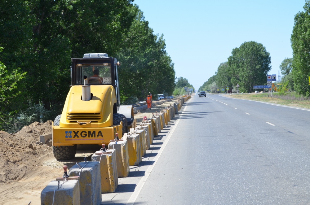 До конца августа на дороге Астрахань – Красный яр появятся новые остановочные павильоны