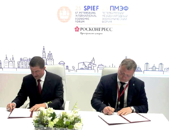 На ПМЭФ-2022 астраханский губернатор подписал стратегическое соглашение с «Ростелекомом»