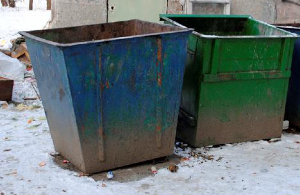 Астраханцам предлагают выбирать новые мусоровывозящие компании