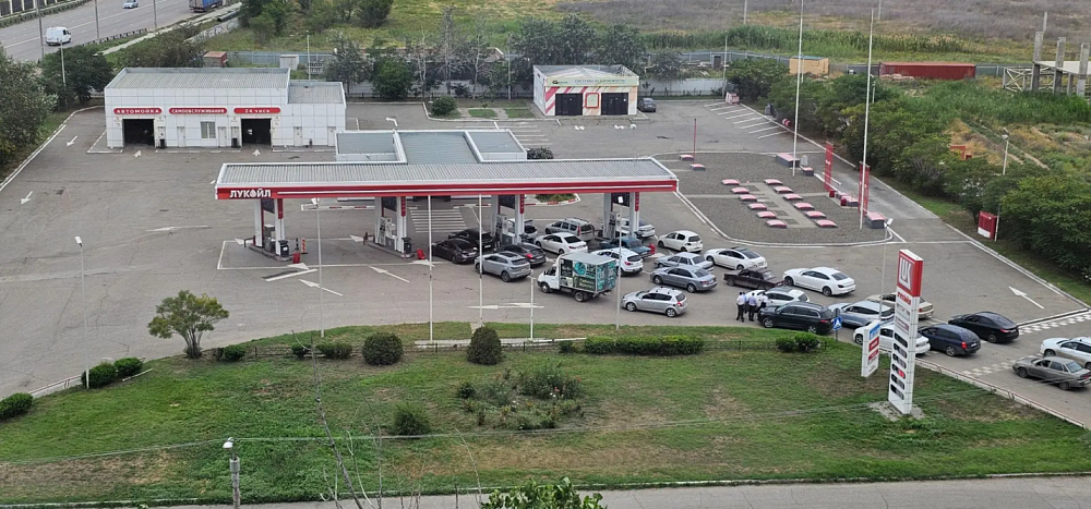 Топливный кризис вновь делит астраханский автопарк на четных и нечетных