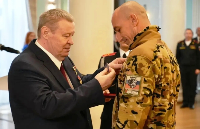 Восемь астраханских ветеранов СВО удостоились государственных наград