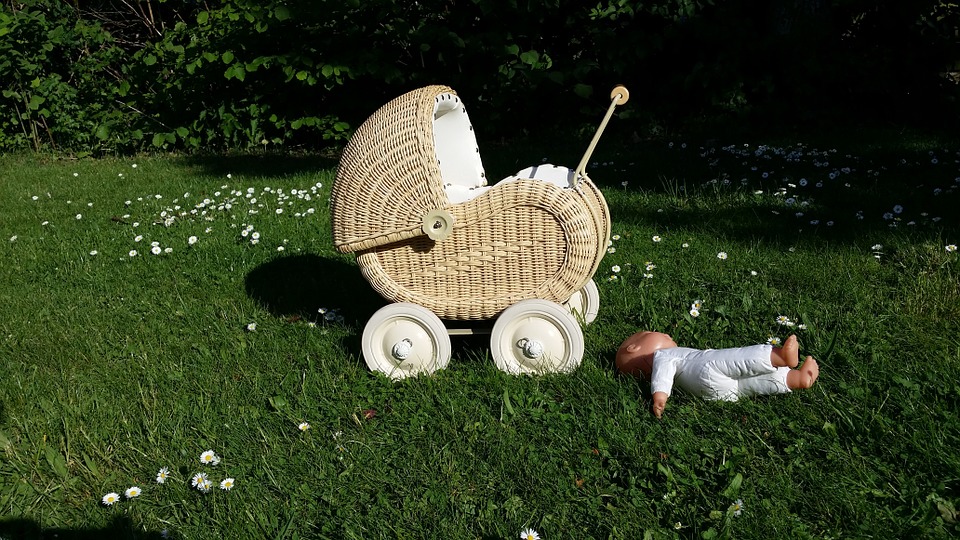 204 сироты в Астраханской области получат квартиры в 2016г