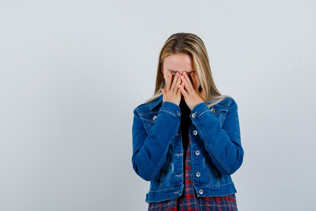 Экс-сотрудника астраханской полиции будут судить за развращение подростка