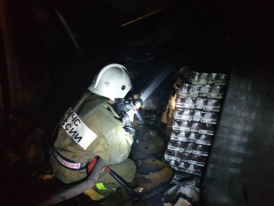 На пожаре в жилом доме спасатели нашли тело астраханца