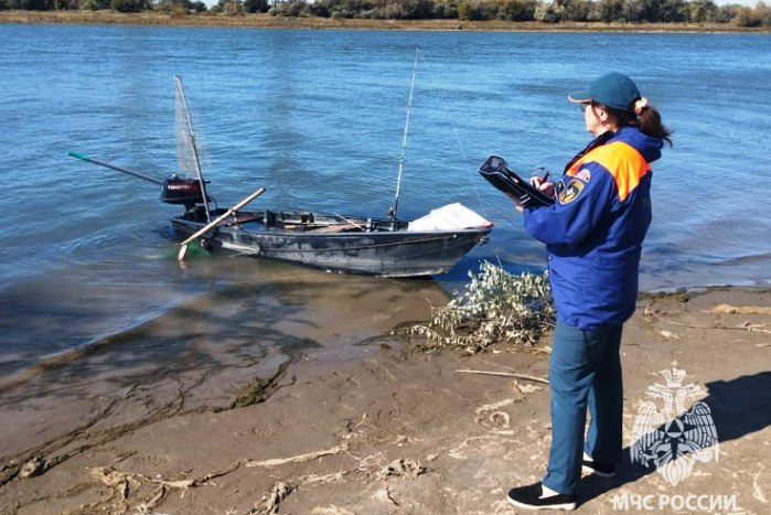 За сутки в Астраханской области произошло два ЧП на воде: один погибший, один пострадавший