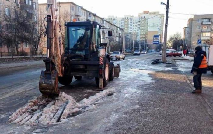 В Астраханской области коммунальные и аварийные службы не уйдут на новогодние каникулы