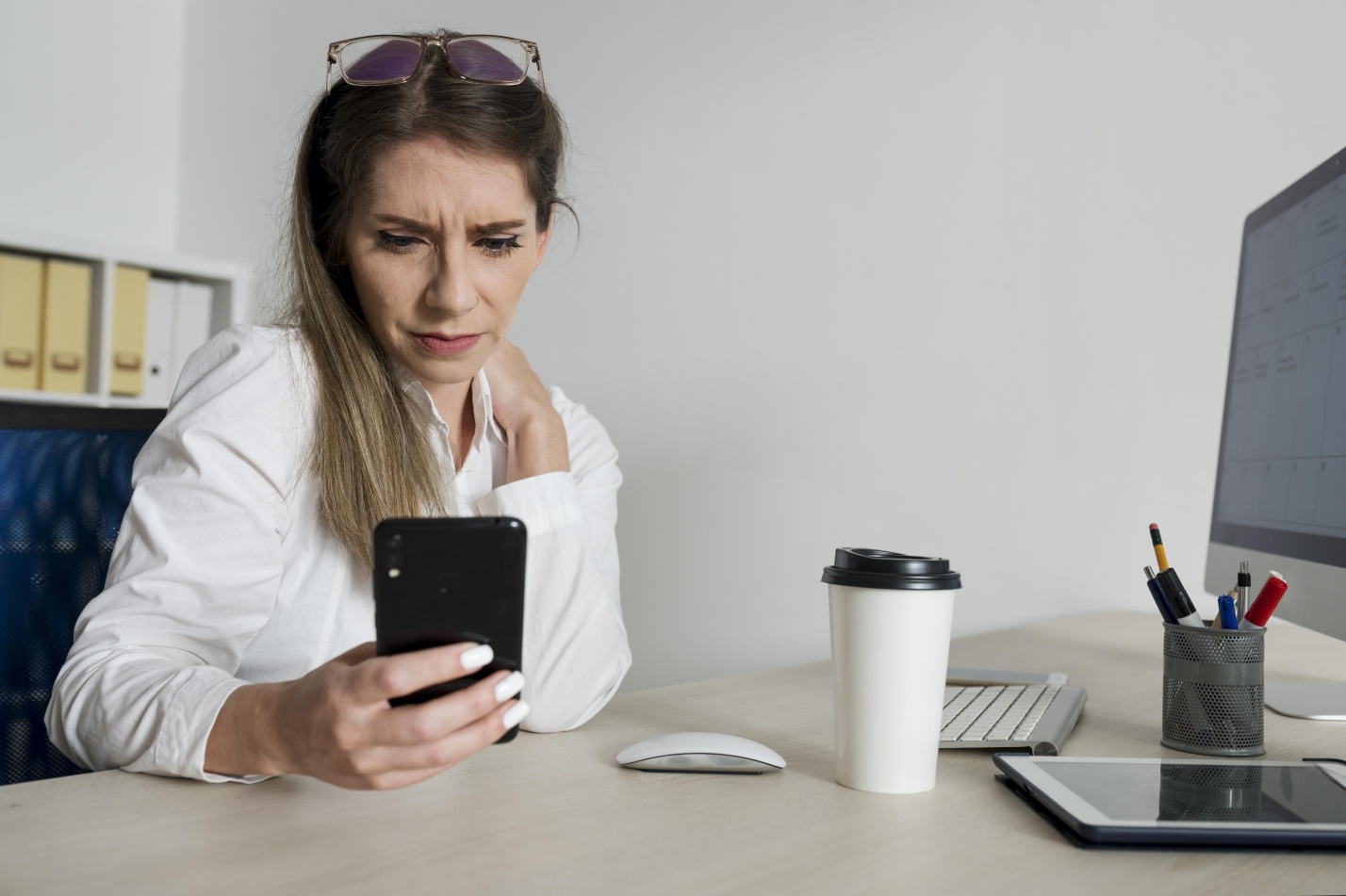 Стало известно, почему у астраханцев не работают WhatsApp и Telegram