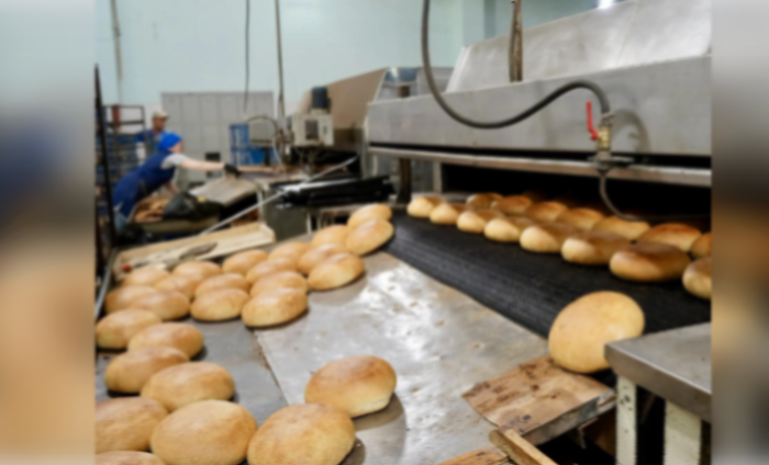 Астраханскому хлебозаводу дали денег на муку