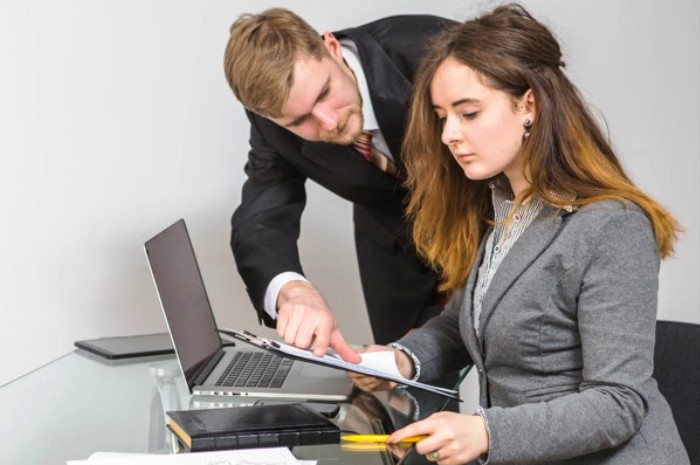 Гендер-сюрприз: впервые за пять лет в России женщины стали находить работу быстрее мужчин