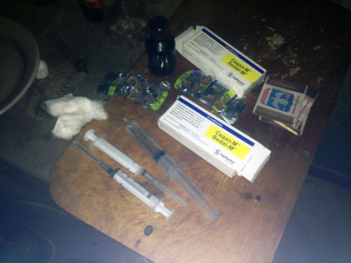 Астраханка сдавала квартиру под наркопритон