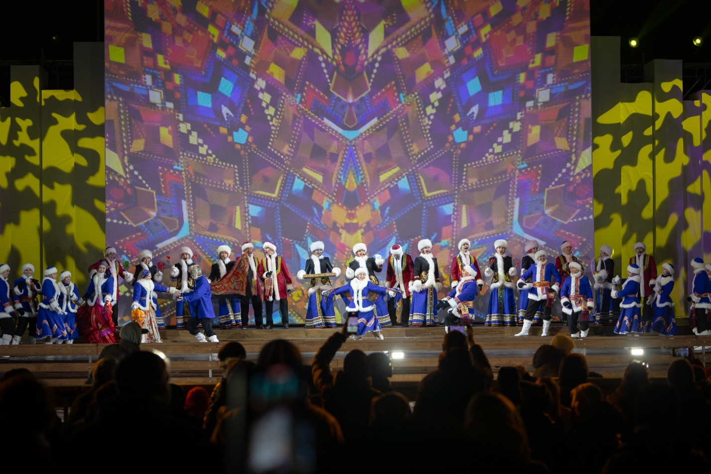 «Под звездным небом Рождества»: астраханский Кремль приглашает