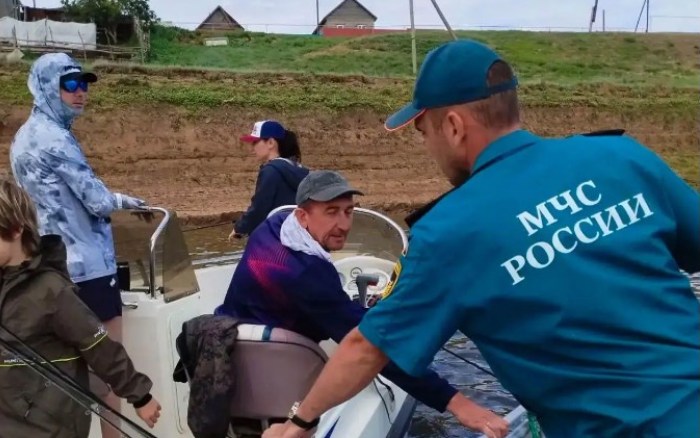 В Астраханской области обнаружили катера без номеров