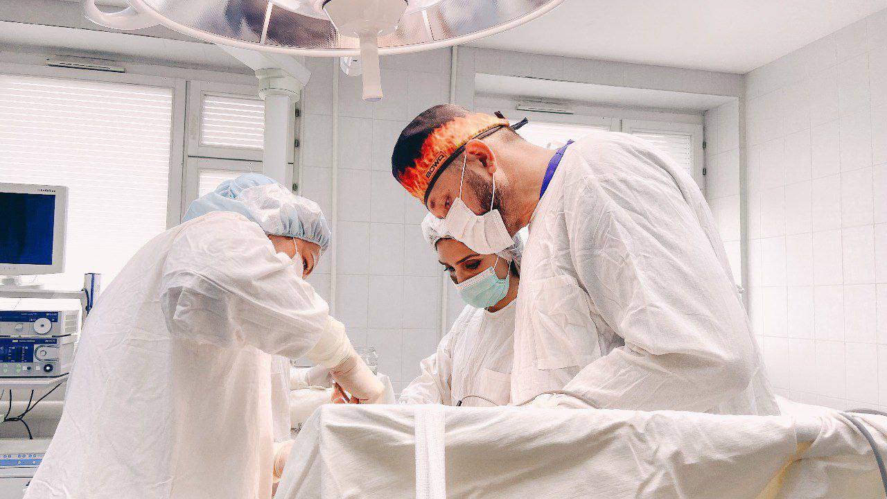 Астраханские врачи спасли пациентке важный орган