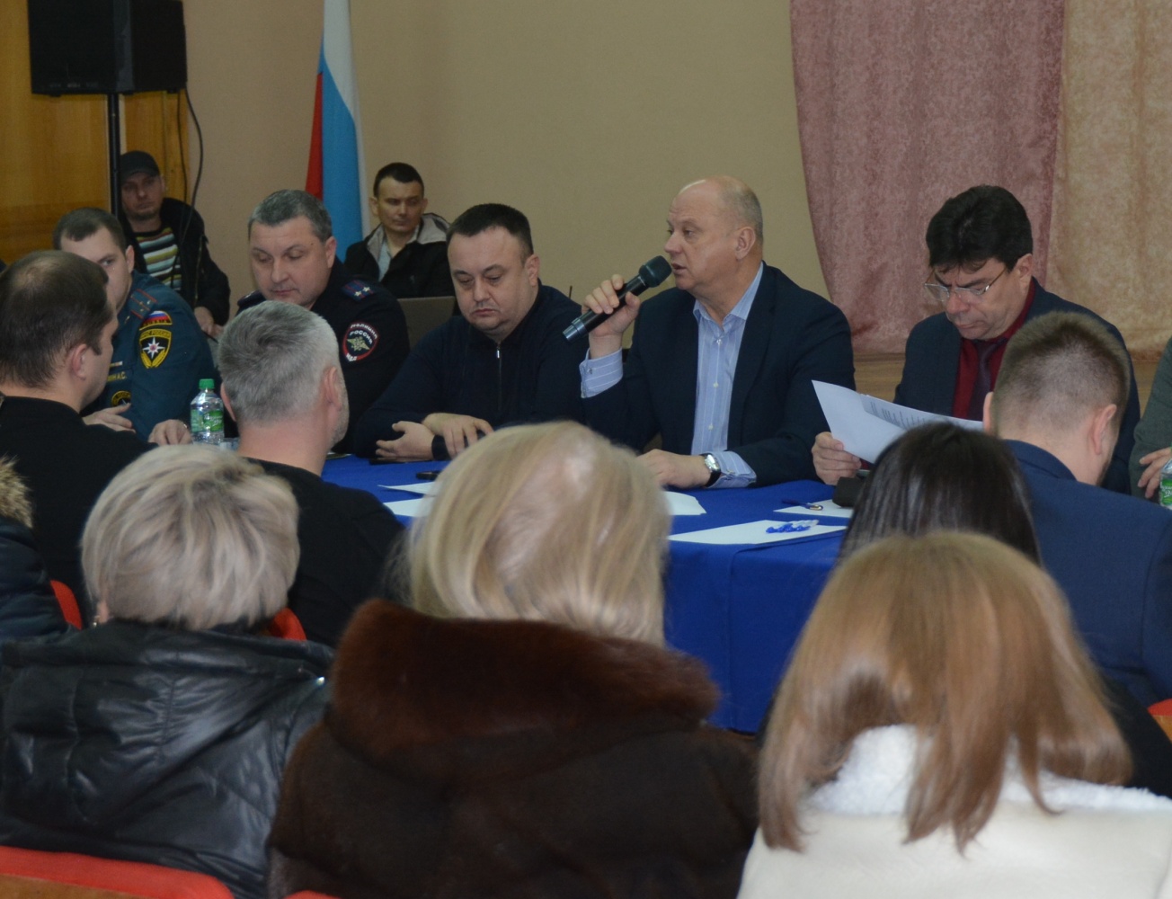 В Астрахани началась подготовка избирательных участков к выборам президента РФ