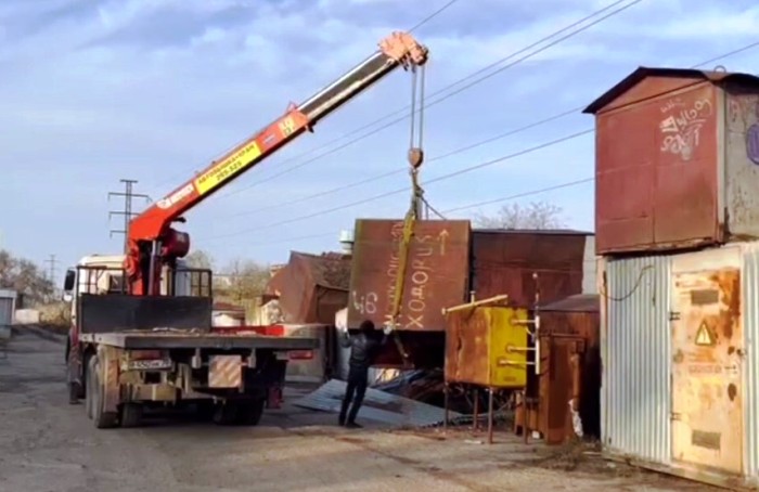 С начала года с улиц Астрахани убрано 330 нелегальных гаражей