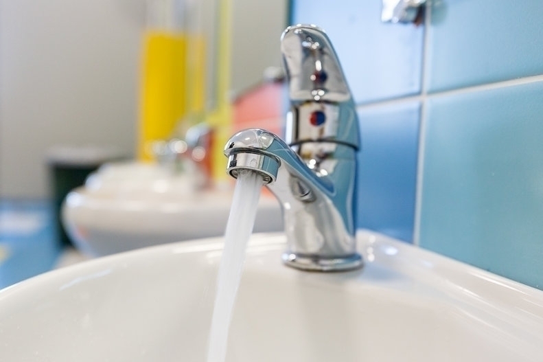 Жители "Бабайки" остались без тепла и воды