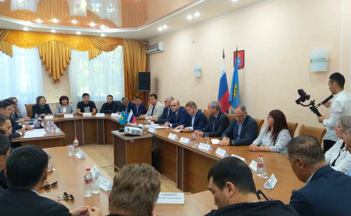 Атырауская область планирует наладить поставки к себе астраханской  овощебахчевой продукции