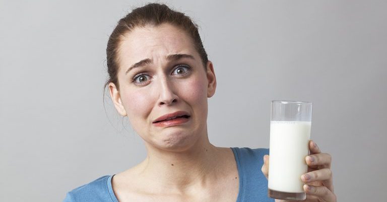 В Астрахани продавали молоко, которое не было молоком