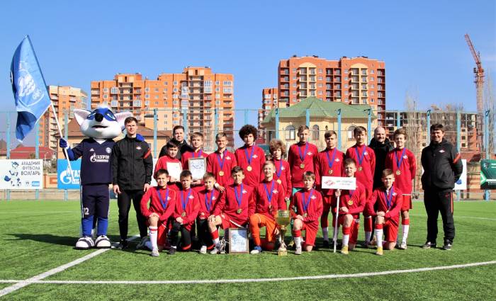 В Астрахани прошёл футбольный фестиваль на призы легендарного вратаря Рината Дасаева