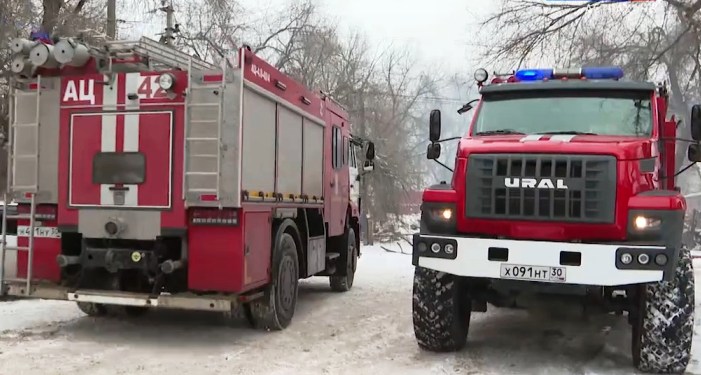 Дым без огня: в 2025 году астраханские пожарные более 4000 раз выезжали на ложный вызов тревоги