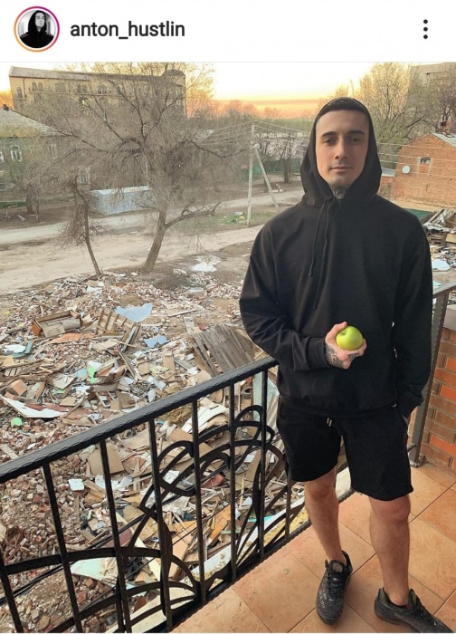 С-сарказм. Известный репер оценил астраханский пейзаж