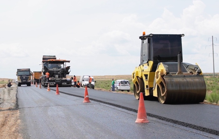 К концу года должны привести в норму более половины дорог опорной сети Астраханской области