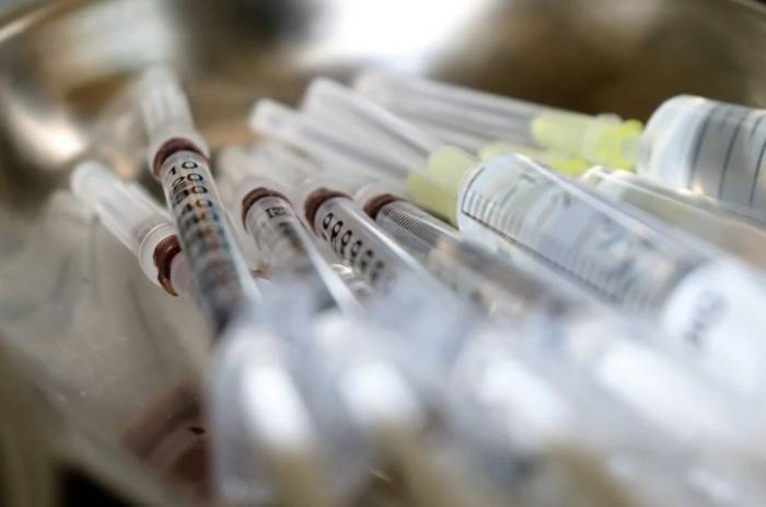 В Астрахани закончилась вакцина от коронавируса – это слухи