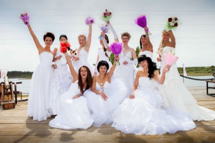 Астраханскими невестами интересуются женихи из Санкт-Петербурга и Еревана