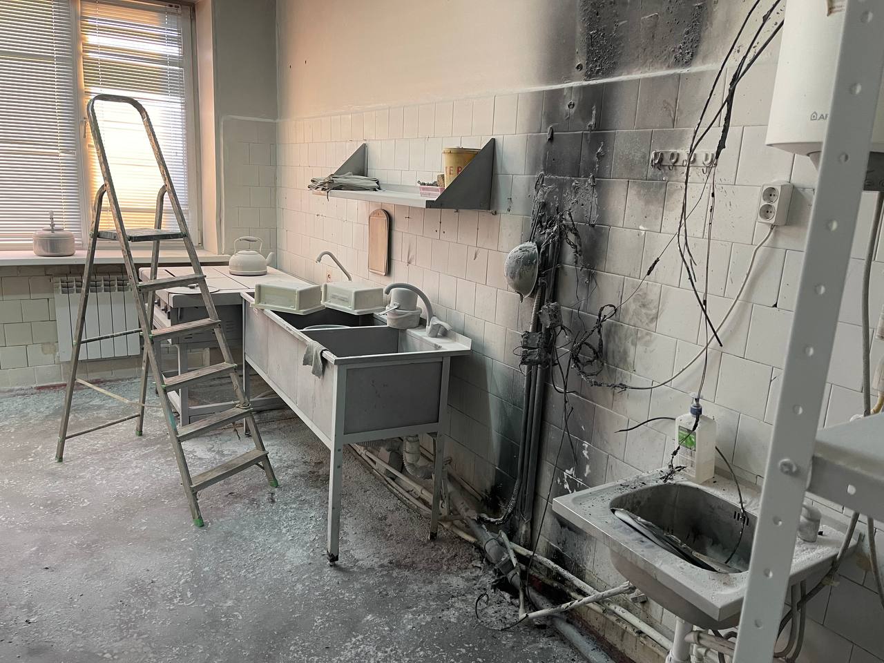 В Кировской больнице Астрахани загорелось терапевтическое отделение