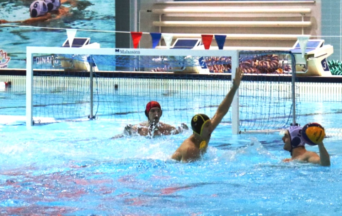 Астраханские ватерполисты дважды разгромили чеховских  «штурмовиков»