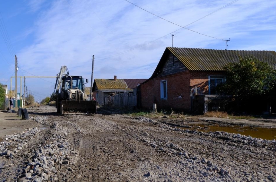 Геологов на Трусово в Астрахани подсыпали