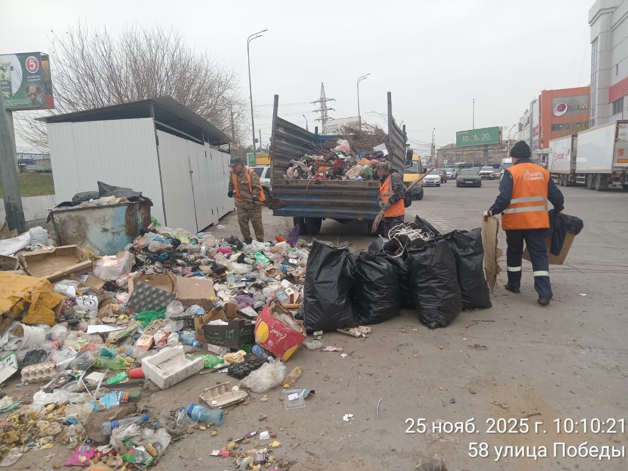 Администрация Астрахани напоминает: за захламление территорий – административная ответственность