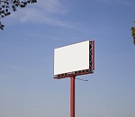 Десятки билбордов с рекламой известных компаний в Астрахани оказались самовольными