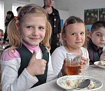 Для младших школьников Астраханской области хотят вернуть бесплатные завтраки