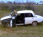 В Астраханской области опрокинулся автомобиль: водитель скрылся