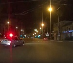 В Астрахани на видео попала моментальная карма, настигшая водителя