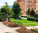 В центре Астрахани меняют вышедший из строя кабель наружного освещения